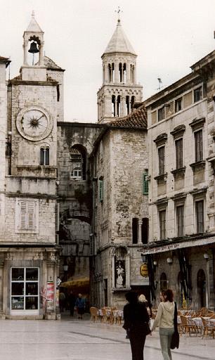 2001-04 Split-4.jpg